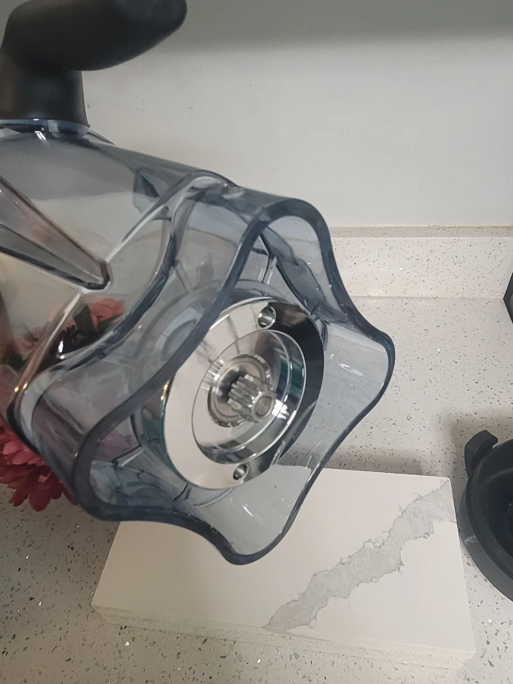 Replacement Clear Blender Pitcher with Black Lid and Handle